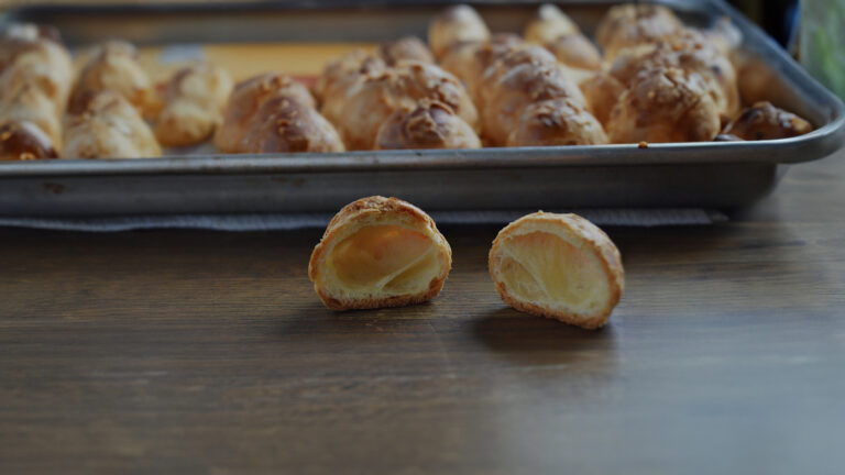 Подробнее о статье Сладкие и солёные блюда из заварного теста: рецепты от шеф-повара у вас дома