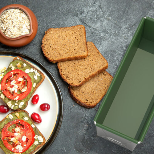 Разнообразьте свои завтраки с помощью цветных форм для хлеба!